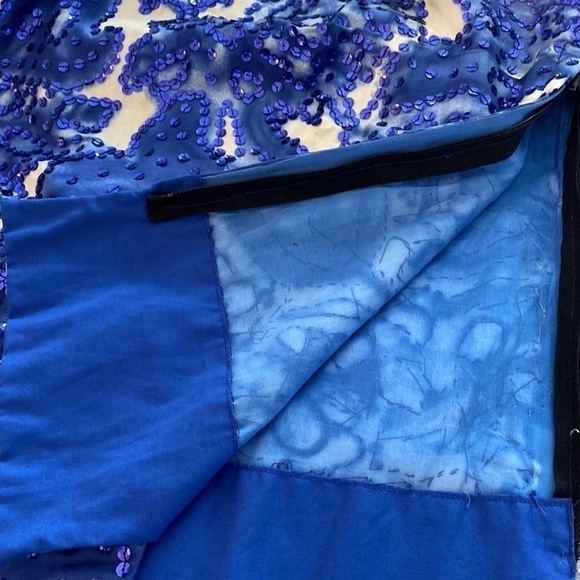 Gorgeous 2 piece dress blue ivory with sequins from a boutique in Saint Thomas M - Picture 15 of 15